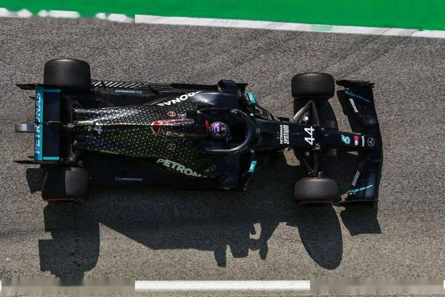 红牛二队翻盘哈斯车队，拉塞尔刷新纪录