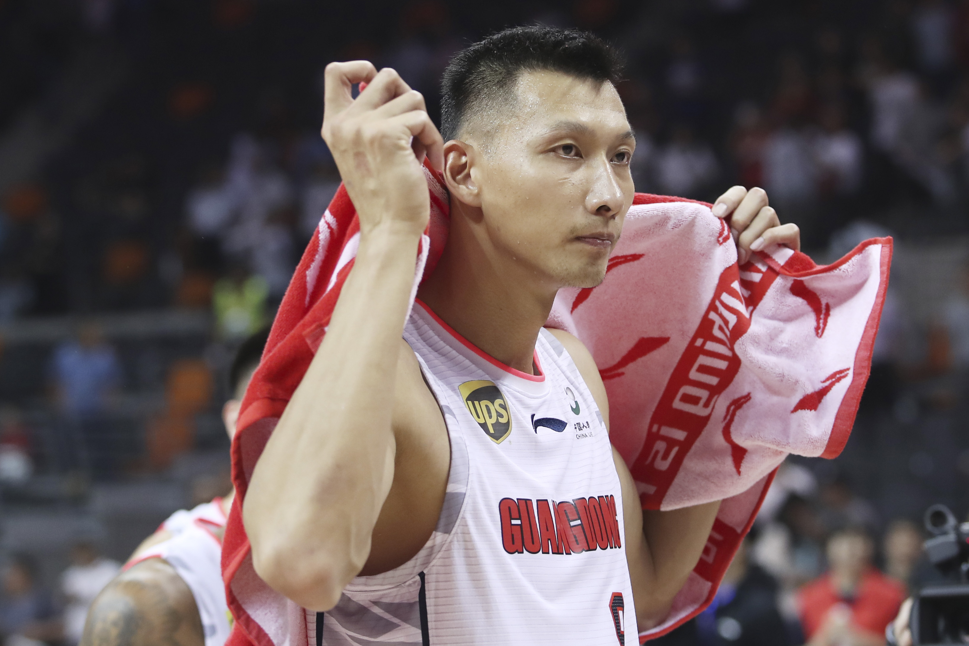 青岛队横扫吉林队，易建联状态火热