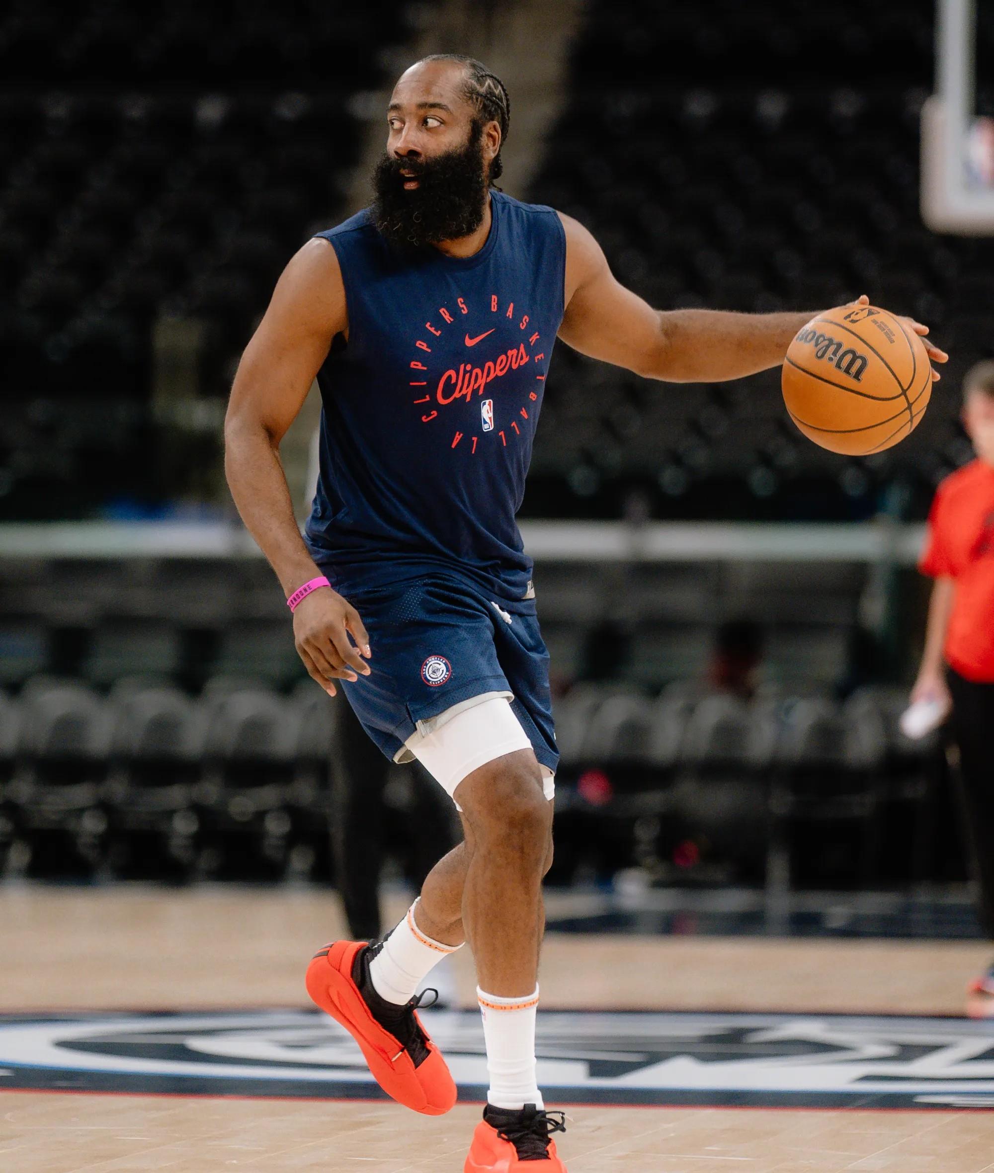 76人力克篮网，哈登刷新纪录