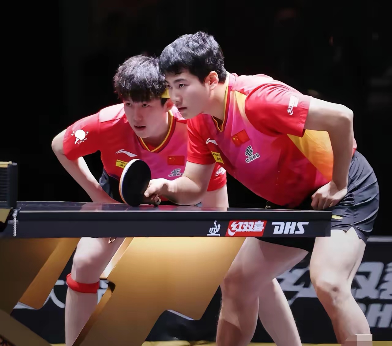 法国队完胜奥地利队，梁靖崑惊艳四座