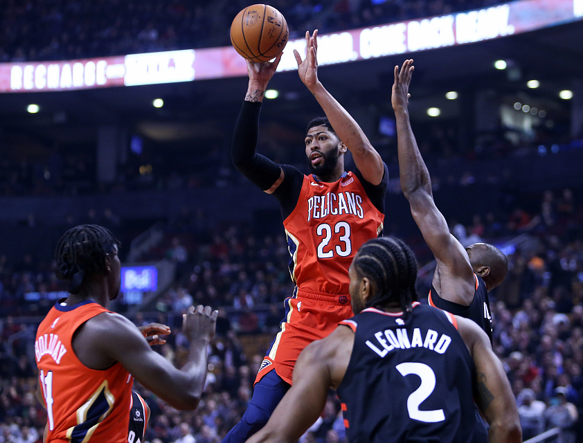 开云体育官网-福建队鏖战猛龙，浓眉哥扛起全队