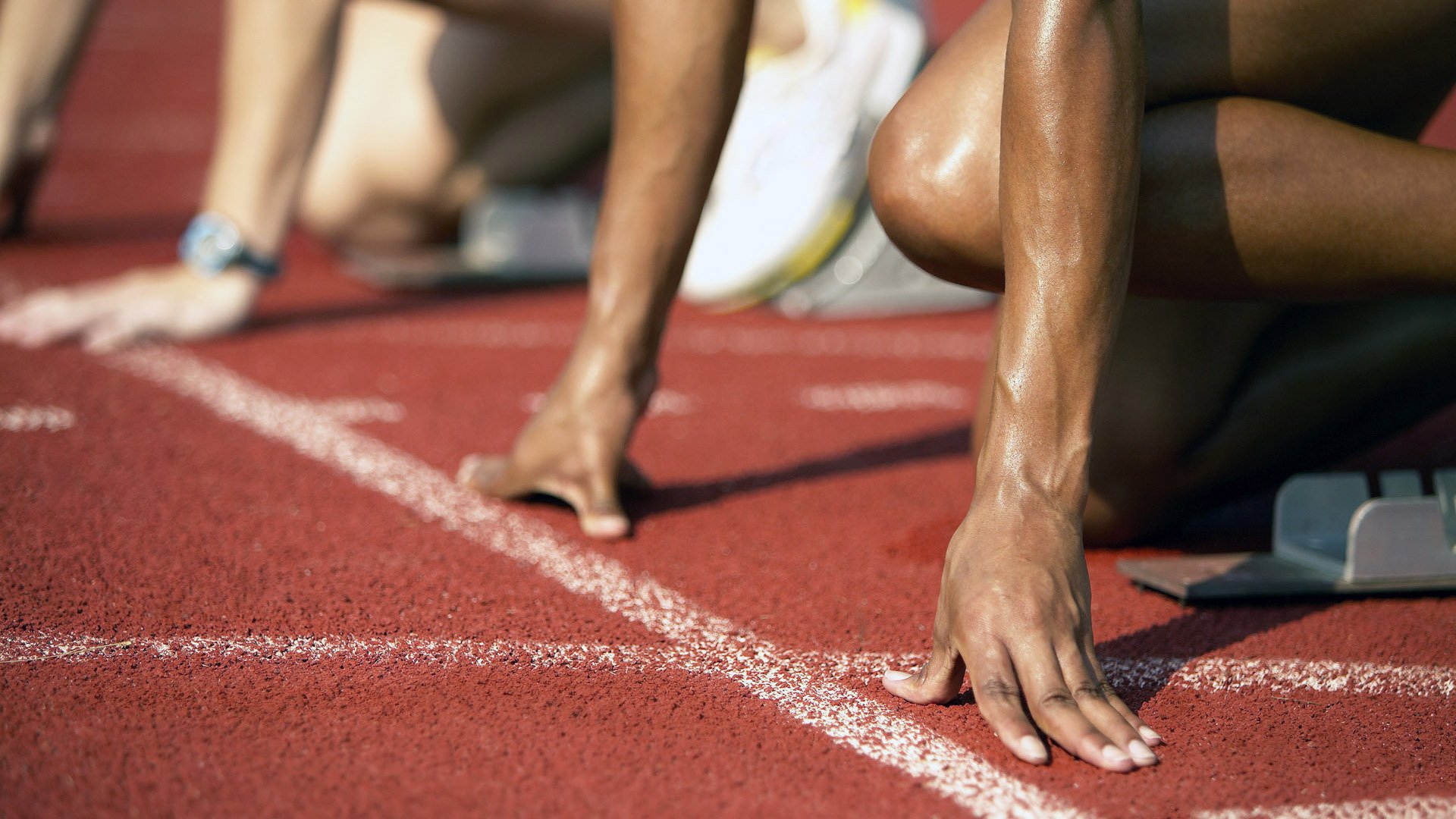 从华沙到慕尼黑，莱万的双重主宰—末节波兰带走荷兰，德甲争冠战他一人接管